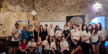 Voluntarii străini pleacă din Baia Mare. Eveniment American International School of Transylvania (AIST)