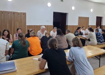 56 de oameni se pregătesc pentru un nou început: cursuri gratuite de calificare pentru viitori lucrători comerciali