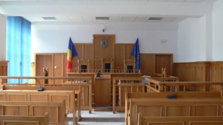 Din 1 septembrie grefierii anunță că blochează toată Justiția!