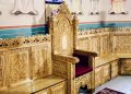 Sfântul Altar al Bisericii Ortodoxe „Sfinții Apostoli Petru și Pavel” din Săcălășeni a fost mobilat complet cu mobilier din stejar masiv