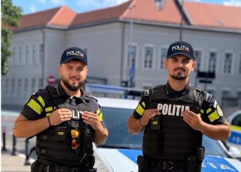 Intervenție dramatică pe bulevardul Regele Ferdinand – Bărbat evacuat de polițiști din apartamentul cuprins de fum