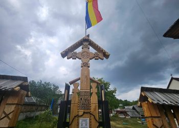 Maramureșul își cinstește eroii: sfințirea unei troițe la Glod