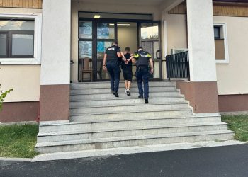 Minor reținut pentru tâlhărie – Ar fi furat 5.000 de lei după ce a pătruns prin efracție într-o casă