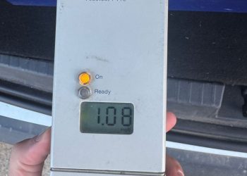 Beat la volan, cu 1,08 mg/l alcool în aerul expirat. Șofer oprit de polițiști în Bocicoiu Mare