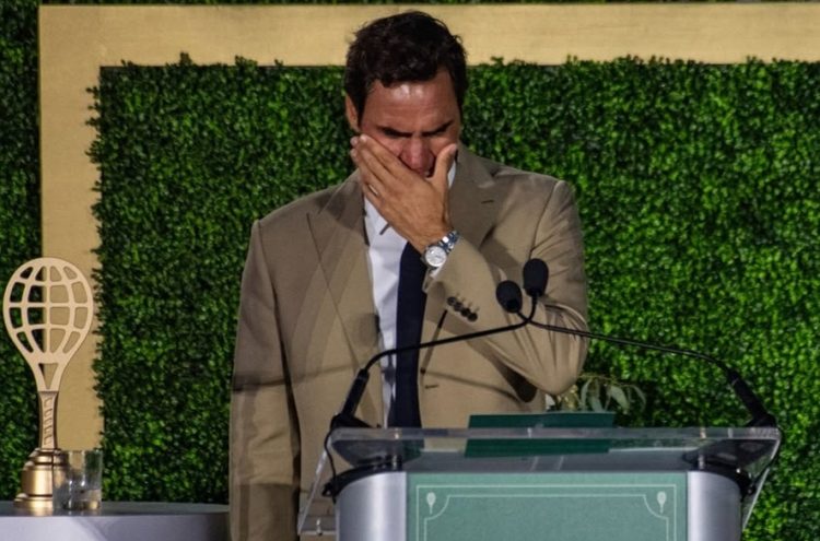 Roger Federer, în lacrimi la Hall of Fame: „Încă scriu scrisoarea de dragoste adresată tenisului”