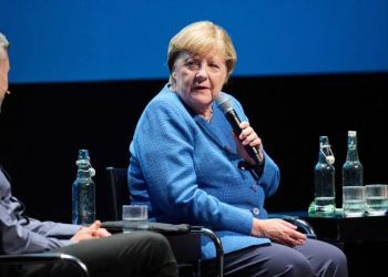Angela Merkel simte fiorul rece al extremismului și are o ieșire publică rară, cu un discurs care a devenit viral: A devenit un fenomen!