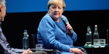 Angela Merkel simte fiorul rece al extremismului și are o ieșire publică rară, cu un discurs care a devenit viral: A devenit un fenomen!
