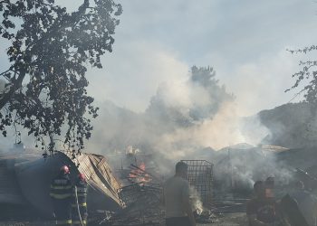 Incendiu puternic în Nistru, două persoane rănite, una cu arsuri pe 20% din corp