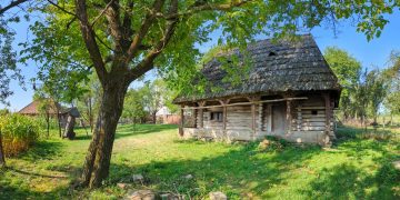 O pagină de istorie din Vadu Izei, salvată pentru viitor! Casa Kazar, în pragul restaurării