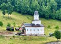  Hram la Mănăstirea Petrova – Programul slujbelor dedicate Tăierii Capului Sfântului Ioan Botezătorul