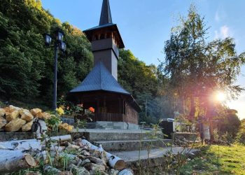 Adormirea Maicii Domnului, sărbătorită prin rugăciune și pelerinaj la Mănăstirea de pe Dealul Crucii