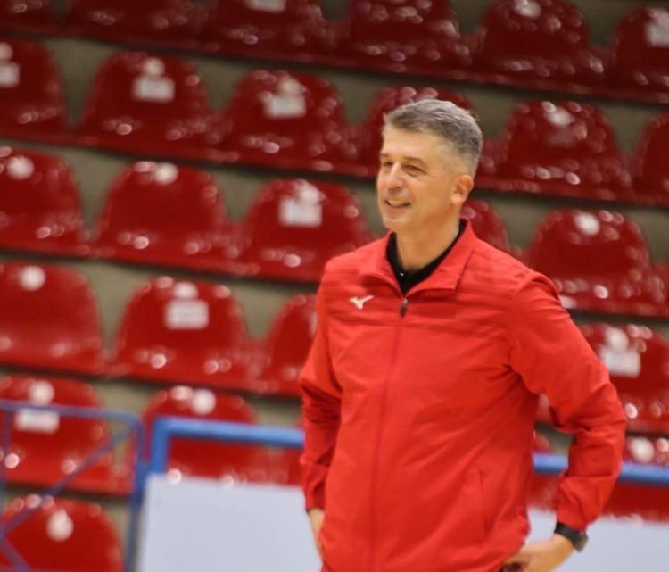 Volei. Marius Botea, fostul antrenor al Științei Explorări Baia Mare, preia banca tehnică a Unirii Dej