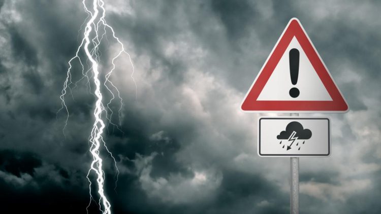 Alertă meteo în Maramureș – COD GALBEN de ploi torențiale, descărcări electrice și grindină