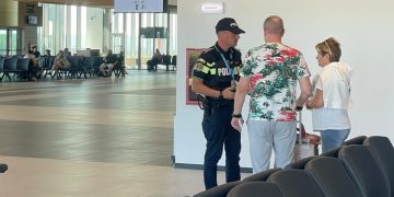 Polițiștii maramureșeni, recomandări pentru o vacanță fără incidente: atenție la furturi și fraude online