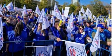 Protest în fața Ministerului Muncii – Sindicatele cer majorarea salariului minim de la 1 ianuarie 2027