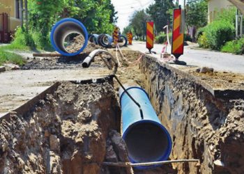 Lucrări la rețeaua de canalizare pe strada George Coșbuc din Baia Mare, până la sfârșitul lunii octombrie