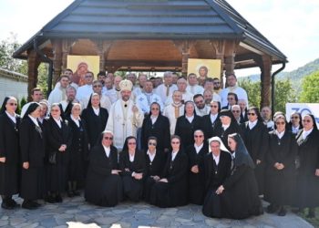 Sărbătoare la Sighetu Marmației – Mănăstirea „Maica Îndurerată” a împlinit 30 de ani