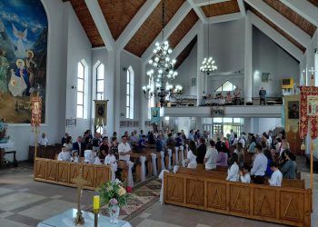 Noapte de Veghe la Parohia greco-catolică „Coborârea Sfântului Spirit” din Baia Sprie – Rugăciune și comuniune, în 18 septembrie