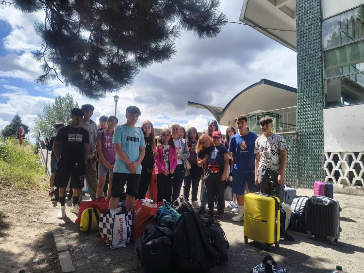 DGASPC Maramureș trimite 17 copii în vacanță pe litoral, la Costinești