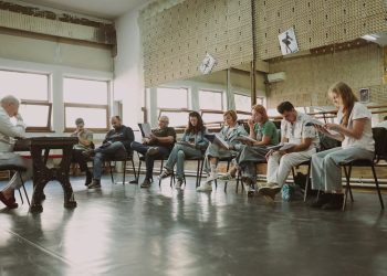 „Vrăjitorul din Oz” revine la Baia Mare! Premieră la Teatrul de Păpuși