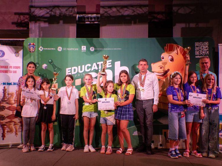 Aur după aur pentru micile șahiste din Maramureș! Academia s-a întors de la Naționale cu performanțe de top