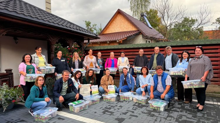 Profesorii din Maramureș mută sala de clasă în natură. „Educație pentru peisaj”, de la teorie la Pădurea Crăiască