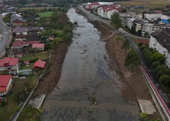 Digurile și barajele din Maramureș, luate la verificat – Ce zone cu risc de inundații au fost controlate