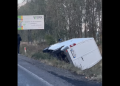 Un alt accident pe DN1C, Baia Mare–Cluj: o autoutilitară a ajuns în afara carosabilului