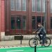 Pistele de biciclete din Baia Mare, amendate de Poliție. Primăria a primit o sancțiune de 21 de puncte-amendă