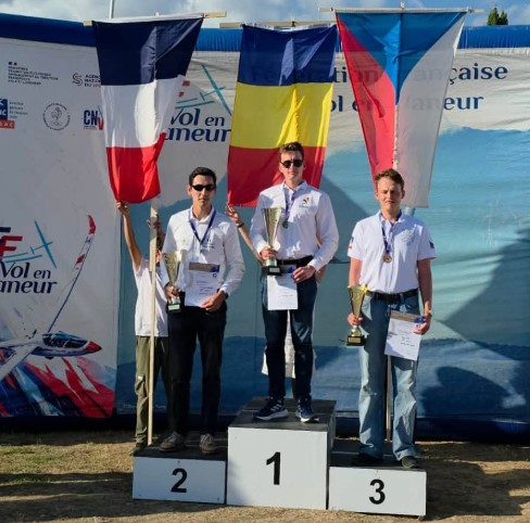 Performanță pentru Baia Mare! Aur la Mondialul de Acrobație cu Planorul