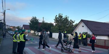 Elevii din Baia Mare, instruiți de polițiști pentru un trafic mai sigur