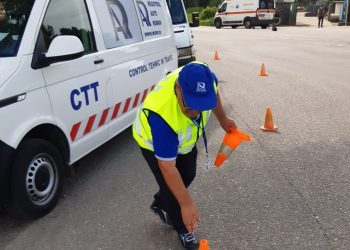 Controale tehnice în trafic la Leordina – Opt sancțiuni și șapte certificate de înmatriculare reținute