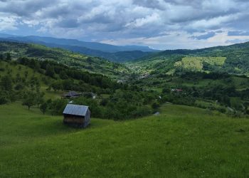 Festivalul Internațional „Fiii Satului”, la Strâmtura – Muzică și joc popular la 700 de ani de atestare documentară