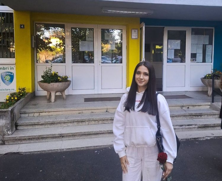 Un vis împlinit pentru Teodora Dănțăușa – Începe liceul la Arte, la Canto popular