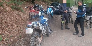 Patru cetățeni cehi, amendați de jandarmii montani pentru off-road în zona Cavnic