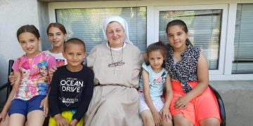 60 de ani de viață consacrată lui Dumnezeu – Sora Rosalba, sărbătorită pentru slujirea și dăruirea sa