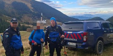 Femeie din Belgia rătăcită în Munții Rodnei, găsită de jandarmii montani și condusă în siguranță la Borșa