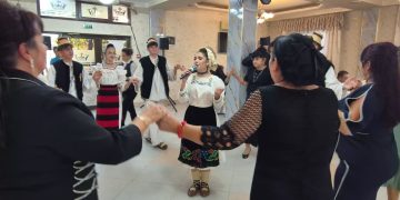 Teodora Dănțăușa, alături de seniorii din Baia Mare de Ziua Pensionarilor