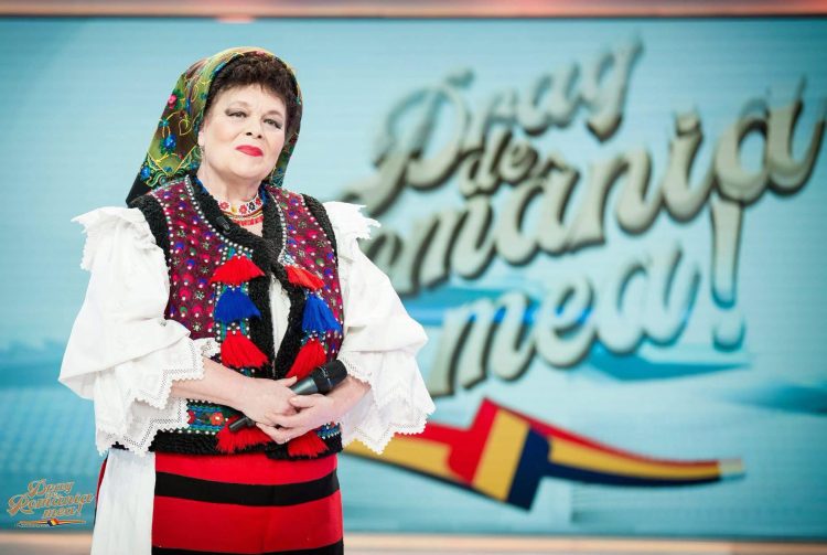 Angela Buciu, una dintre vocile Maramureșului, sărbătorită de Ansamblul „Transilvania”
