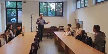 Șah pentru elevii din Baia Mare. Un nou cerc dedicat copiilor, deschis la Biblioteca „Petre Dulfu”