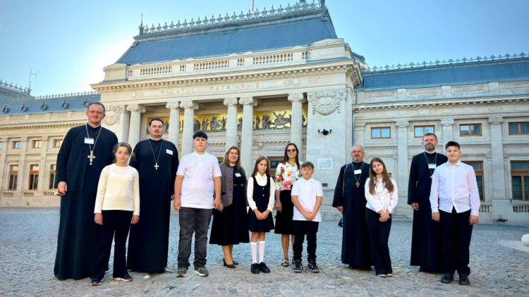 Instructorii socio-educaționali din Episcopia Maramureșului și Sătmarului, la festivitatea Concursului Național „Fair-play și comuniune”