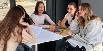 Patru zile de ateliere antidrog în Baia Mare – Elevii au discutat despre riscuri, presiunea anturajului și alegeri responsabile