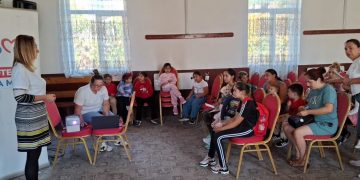 Acțiune de informare în Ferneziu, înainte de sezonul gripal