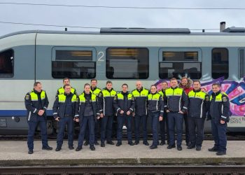 Polițiștii care veghează asupra călătorilor. Cine sunt oamenii din spatele siguranței în gări și aeroporturi?