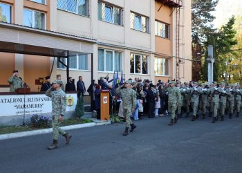 Jurământ militar la Baia Mare. Soldații Batalionului 813 Infanterie „Maramureș”, într-un moment solemn