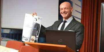 De la Radio Europa Liberă la Biblioteca Județeană. Un interviu cu Ben. Corlaciu, pregătit pentru o proiecție în premieră
