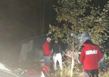 Salvare în Munții Maramureșului – Un tânăr de 26 de ani, găsit epuizat într-un vagon forestier