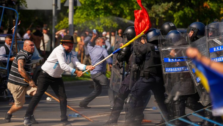Maramureșul, vizat de percheziții în ancheta privind violențele de la protestul ciobanilor din București