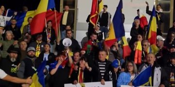 Protest la Baia Mare. Manifestanții au afișat mesaje împotriva corupției și de susținere pentru Călin Georgescu