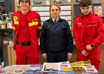 Pompierii din Maramureș, mai aproape de cetățeni. Lecții de siguranță și exerciții de evacuare în școli